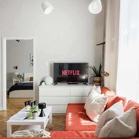 Apartment Dream In Budapest-steps To Budaeye &fashionst *