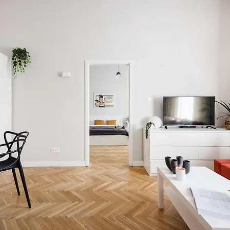 Dream In Budapest-steps To Budaeye &fashionst Apartment