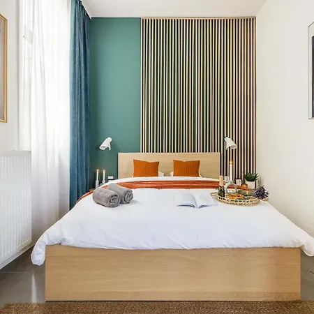 Dream In Budapest-steps To Budaeye &fashionst Apartment