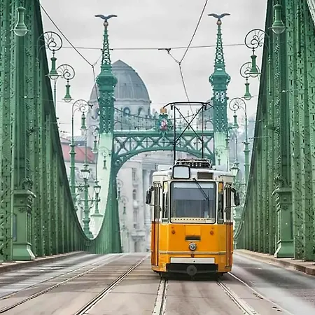 Dream In Budapest-steps To Budaeye &fashionst Apartment *